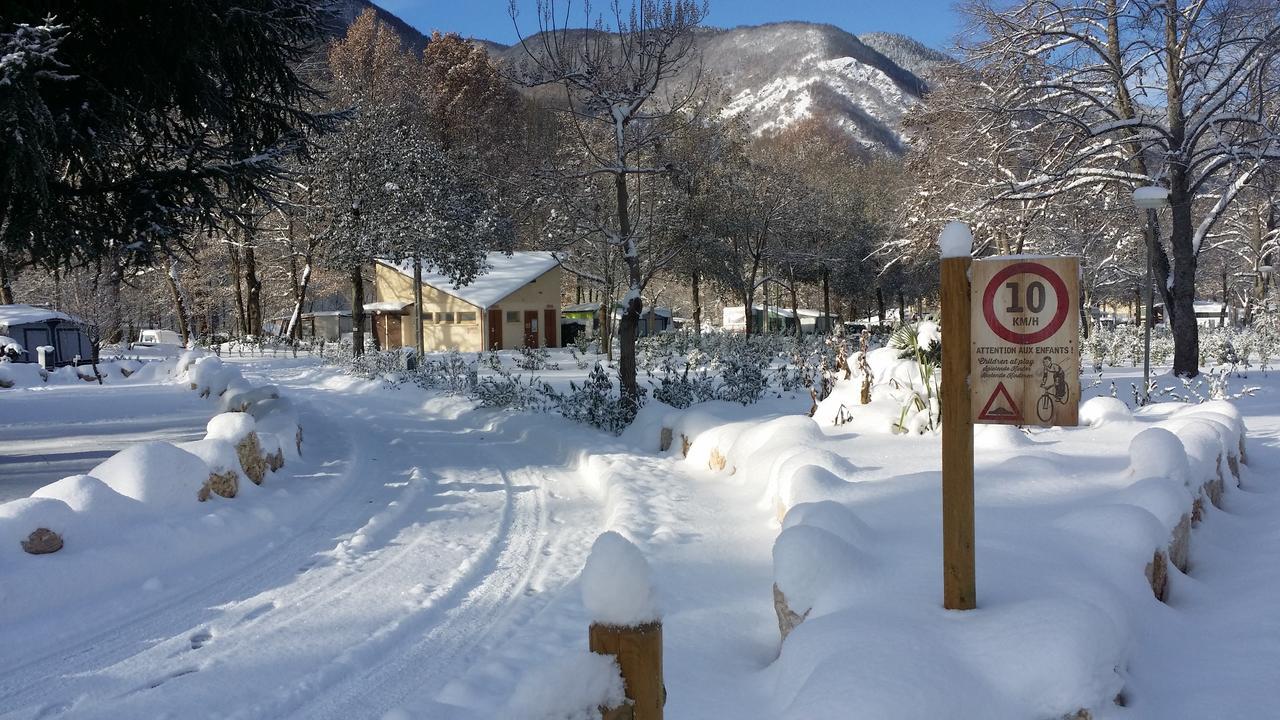 Camping Paradis La Marmotte อักซ์-เลส์-แตร์มส์ ภายนอก รูปภาพ